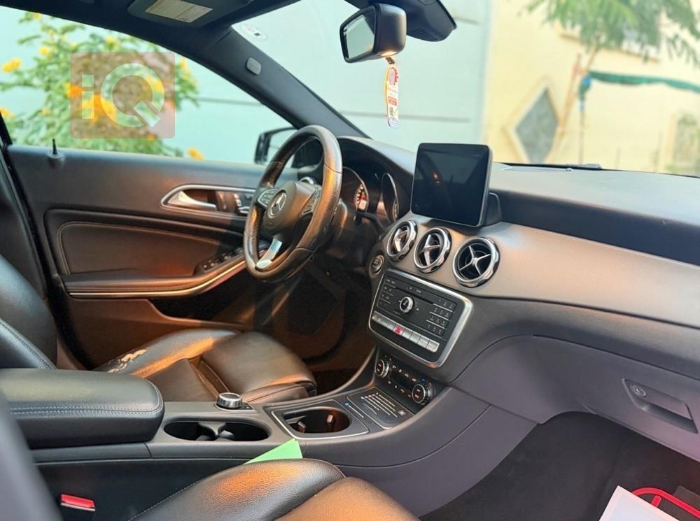 مرسيدس بنز GLA